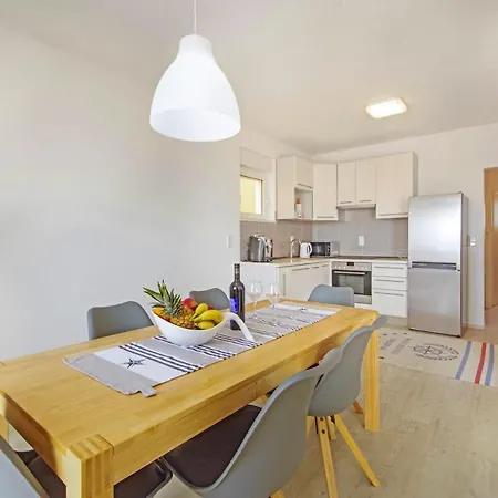 Iva Apartmán