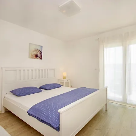 Iva Apartmán